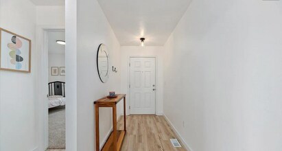 765 SW Portal St in Mountain Home, ID - Building Photo - Building Photo