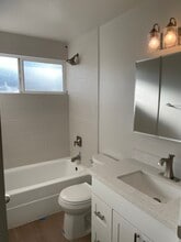 1272 Woodgate Ave, Unit B in Marysville, WA - Building Photo - Building Photo