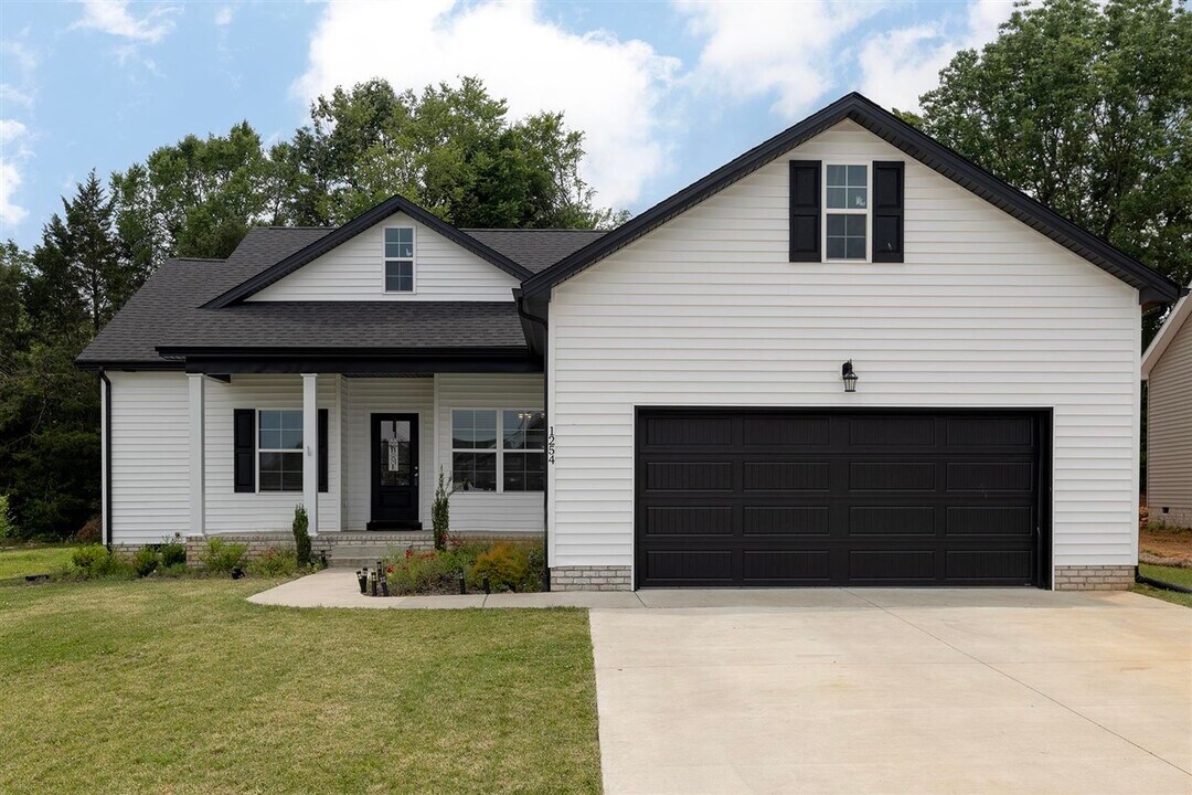 1254 Melody Ave in Bowling Green, KY - Building Photo