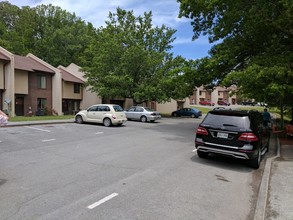 Eastridge Apartments in Tazewell, TN - Building Photo - Building Photo