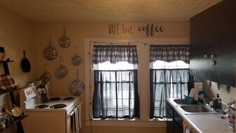 470 Mink Pl in Abingdon, VA - Building Photo