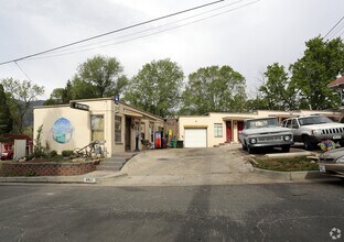 3401 W Pikes Peak Ave in Colorado Springs, CO - Building Photo - Building Photo