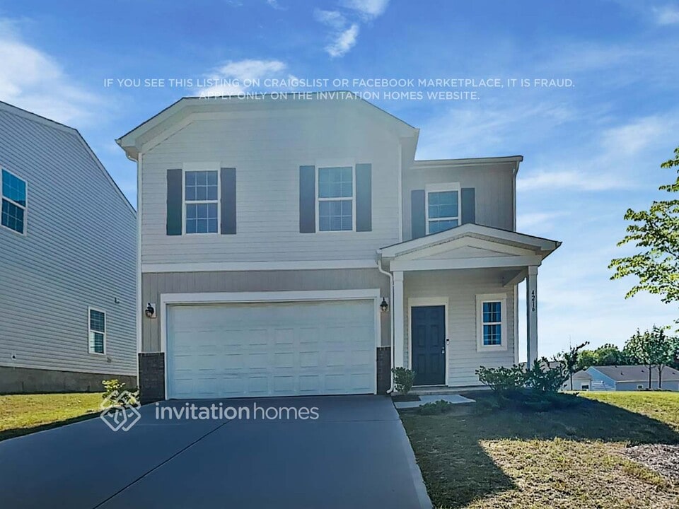 4216 Autumn Frost Trl in Charlotte, NC - Building Photo