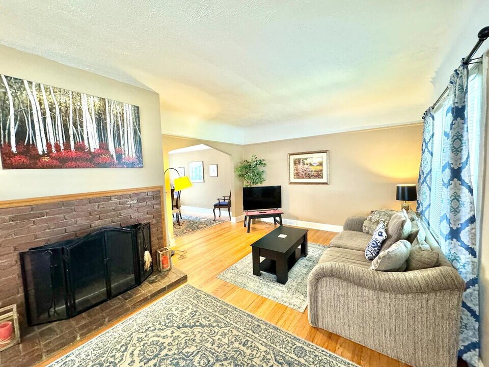 3484 Blanche Ave in Cleveland Heights, OH - Building Photo