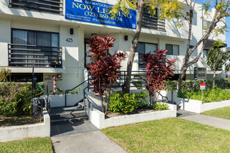 Oxford Court Apartments in Los Angeles, CA - Foto de edificio - Building Photo