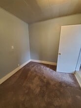 19 E State St in Hartford, WI - Building Photo - Building Photo