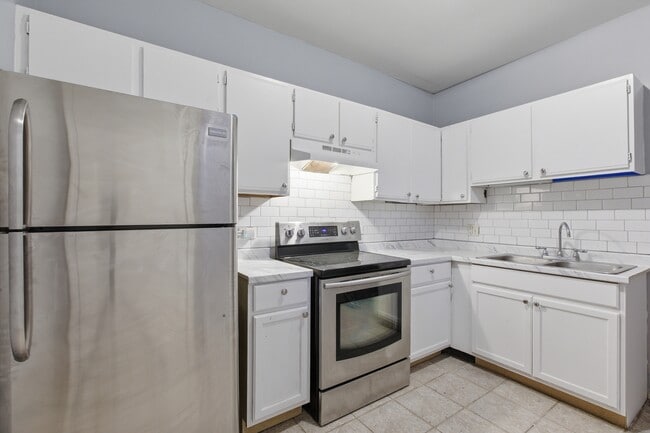 237 S Lotus Ave, Unit 3