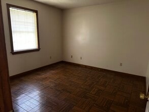 4305 Old Memphis Pike in Tuscumbia, AL - Building Photo - Building Photo