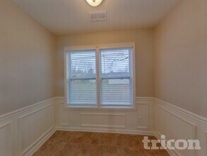 6027 Running Deer Rd in Charlotte, NC - Foto de edificio - Building Photo