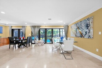 836 Orchid Dr in Plantation, FL - Building Photo - Building Photo