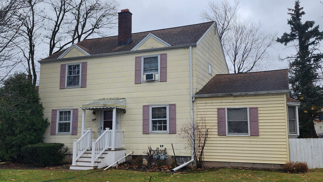 115 Ellen Dr in Buffalo, NY - Foto de edificio