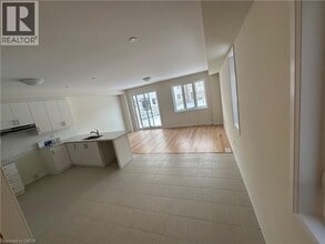 63 Manuel St in Stratford, ON - Building Photo - Building Photo