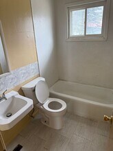 225 Miriam Dr-Unit -225 Miriam - Unit C in Waterloo, IA - Foto de edificio - Building Photo