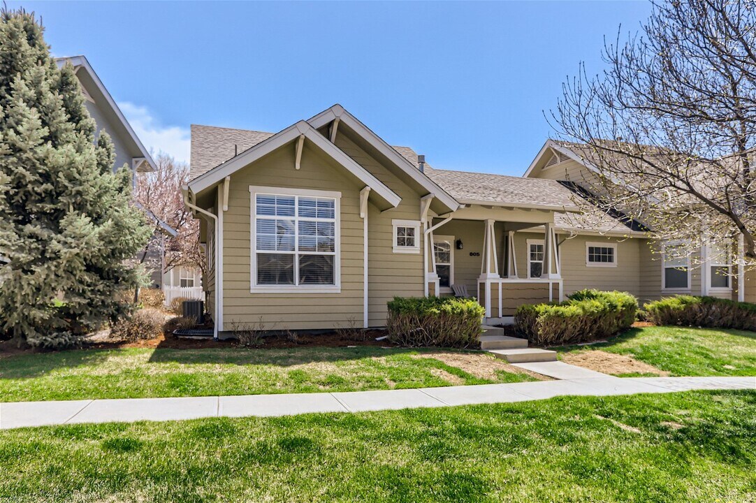 805 Welch Ave-Unit -#3 in Berthoud, CO - Building Photo