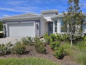 17925 Nadine Pl in Nokomis, FL - Building Photo - Building Photo