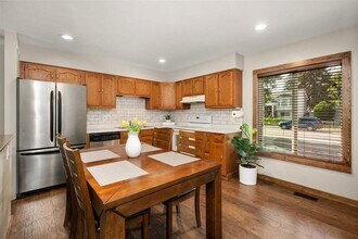 715 E Longfellow Ave in Spokane, WA - Building Photo - Building Photo