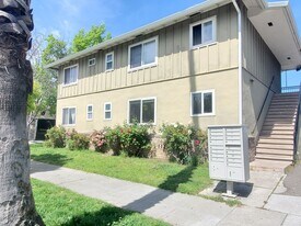 511-523 E Reed St, Unit 523E in San Jose, CA - Building Photo