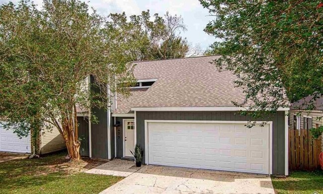 477 Highland Creek Pkwy