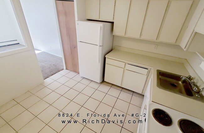 8824 E Florida Ave in Denver, CO - Building Photo - Building Photo