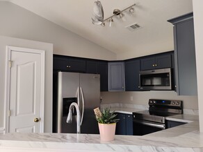 734 Waterbrook Ln in Greer, SC - Building Photo - Building Photo