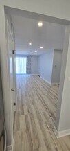 9475 Bay Colony Dr in Des Plaines, IL - Building Photo - Building Photo