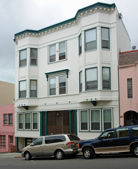 949 Pacific Ave in San Francisco, CA - Building Photo