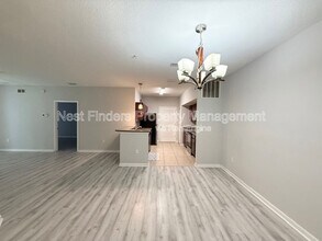 8235 Lobster Bay Ct in Jacksonville, FL - Building Photo - Building Photo