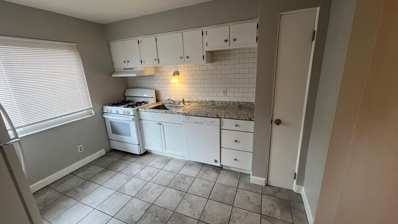 5305 S Compton Ave in St. Louis, MO - Building Photo
