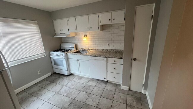 property at 5305 S Compton Ave