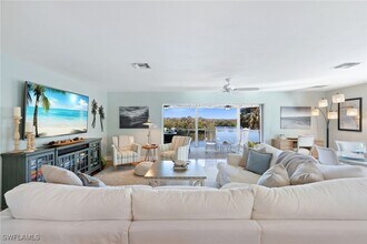27809 Kings Kew in Bonita Springs, FL - Foto de edificio - Building Photo