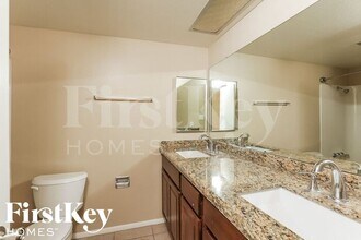 1633 W Charleston Ave in Phoenix, AZ - Building Photo - Building Photo