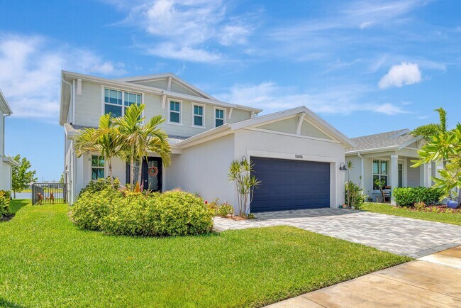 10696 SW Estella Ln in Port St. Lucie, FL - Building Photo - Building Photo