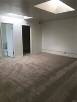 3951 Sunswept Dr in Los Angeles, CA - Building Photo