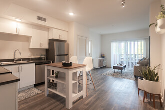 Monte Vista Apartments in Tujunga, CA - Building Photo - Interior Photo