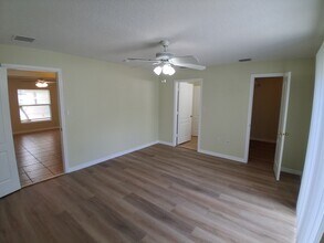 1105 Monticello Ln in Port Orange, FL - Building Photo - Building Photo