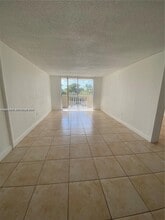 1800 Sans Souci Blvd in North Miami, FL - Building Photo - Building Photo
