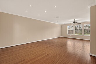 9214 Arrowhead Trace Ln in Houston, TX - Building Photo - Building Photo