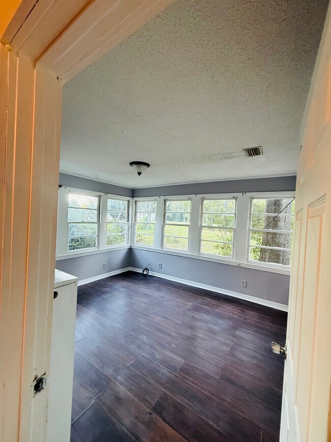 3128 Club House Rd in Mobile, AL - Foto de edificio - Building Photo