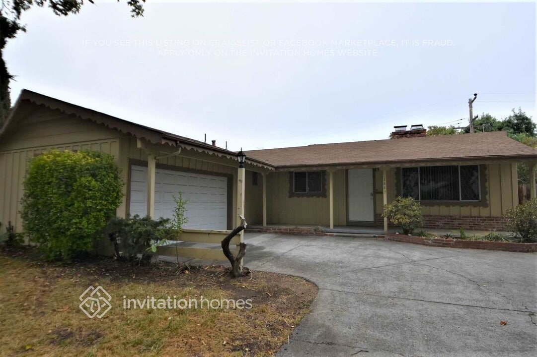 1445 Delwood St in Vallejo, CA - Building Photo
