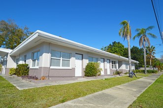 Ruby Apartments in St. Petersburg, FL - Building Photo - Building Photo