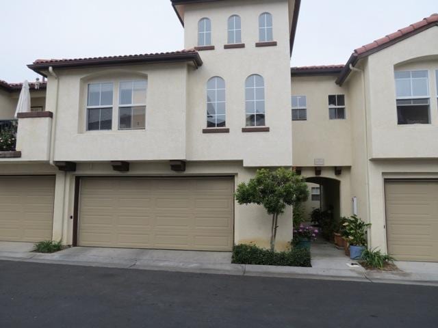 5030 Gavilan Way