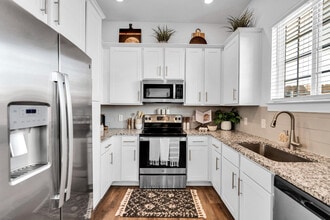 Legacy on Rockhill in McKinney, TX - Building Photo - Building Photo