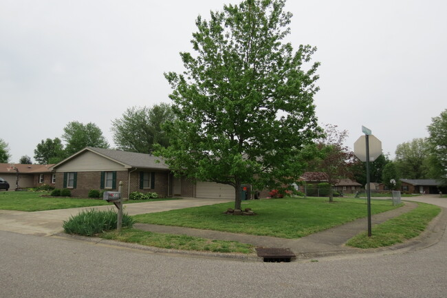 3531 Aristides Dr in Owensboro, KY - Building Photo - Building Photo