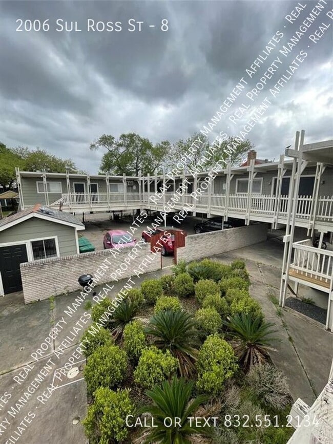 2006 Sul Ross St in Houston, TX - Building Photo - Building Photo