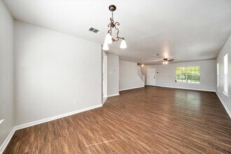 1701 Balsam Way in Round Rock, TX - Building Photo - Building Photo