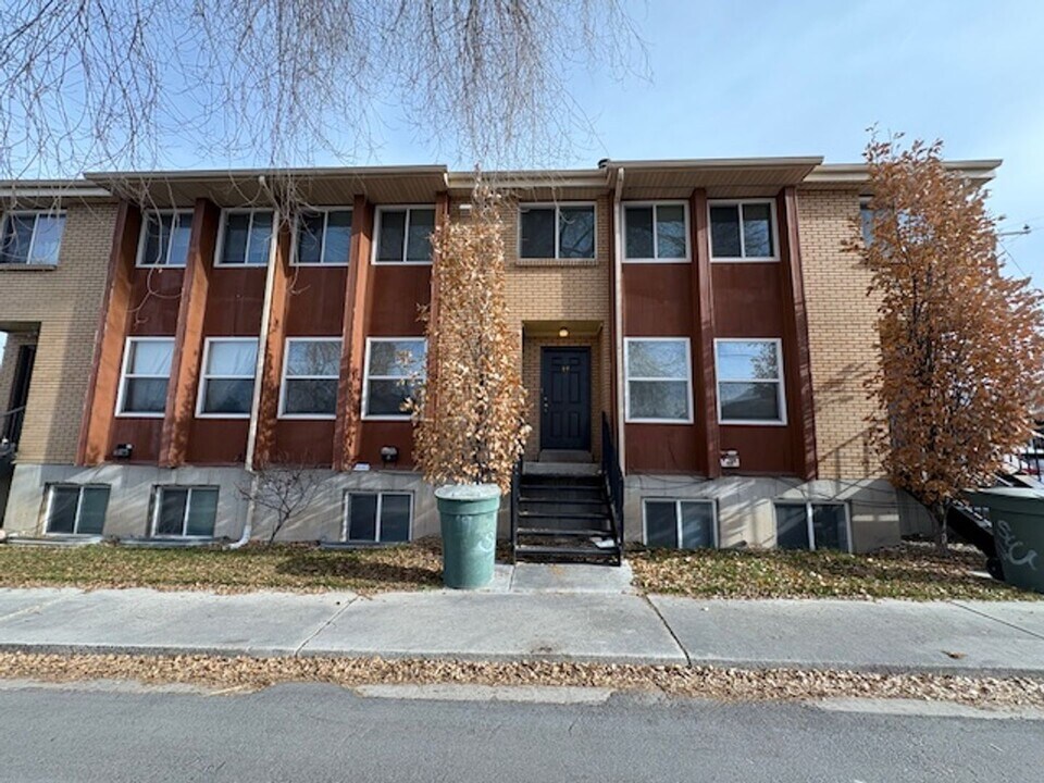 326 E Redondo Ave-Unit -326-19 in Salt Lake City, UT - Building Photo