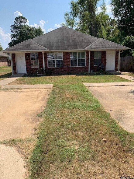 113 Elm Creek Dr in Maud, TX - Building Photo - Building Photo
