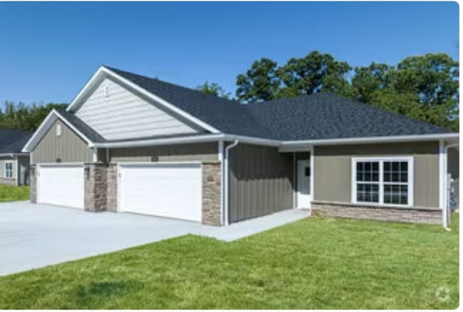property at 1205 Stonehaven Dr