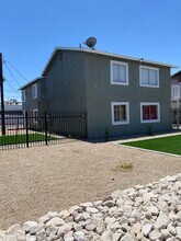 Melvin in Phoenix, AZ - Building Photo - Building Photo