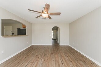 939 Brenton Leaf Dr in Ruskin, FL - Building Photo - Building Photo